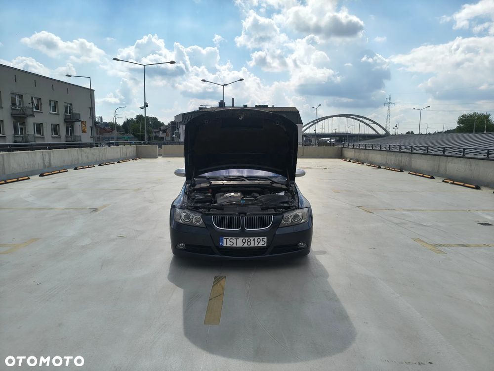 BMW Seria 3 330xi - 36