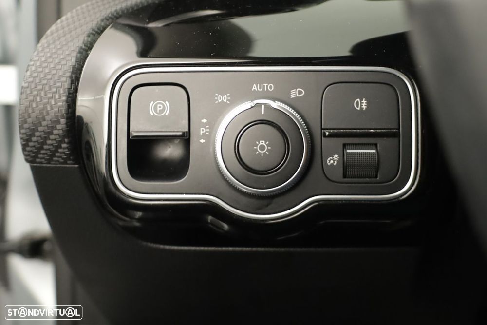 Mercedes-Benz A 200 Standard - 19
