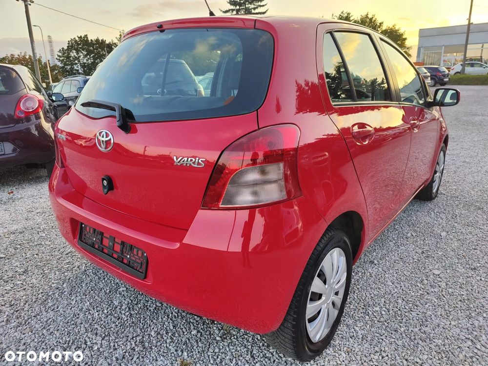 Toyota Yaris - 2