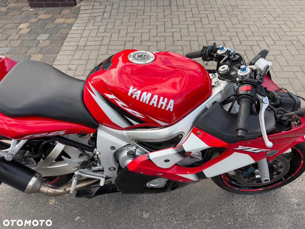 Yamaha R6 - 19