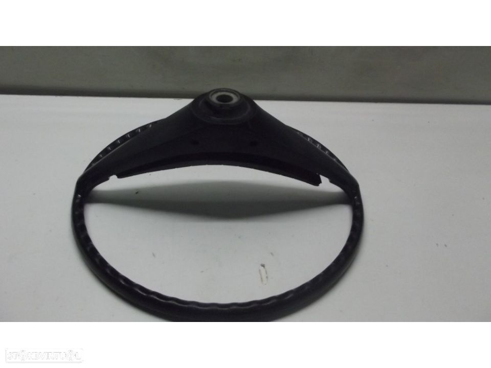 Volvo antigo volante em bom estado - 4