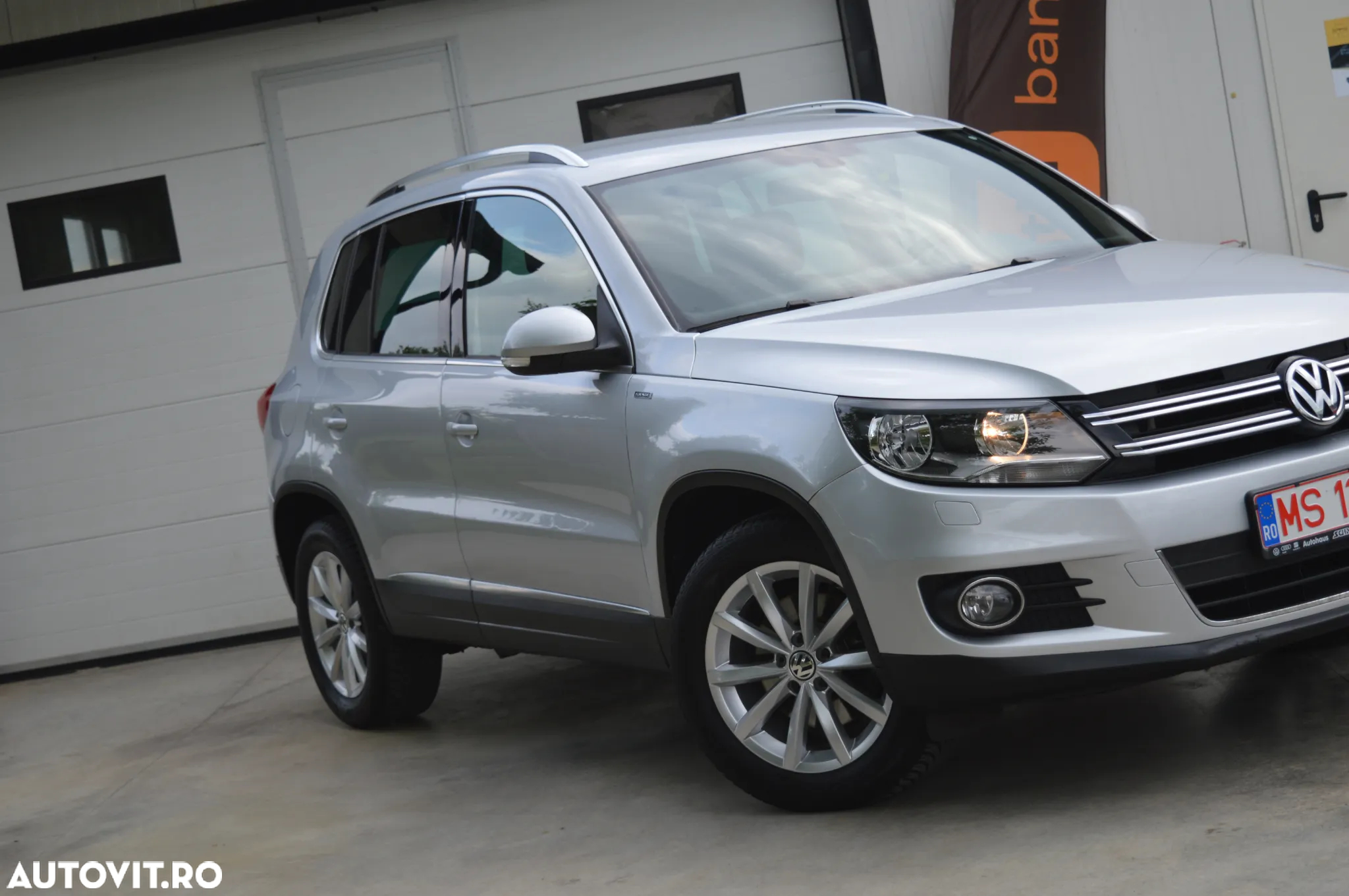 Volkswagen Tiguan - 9