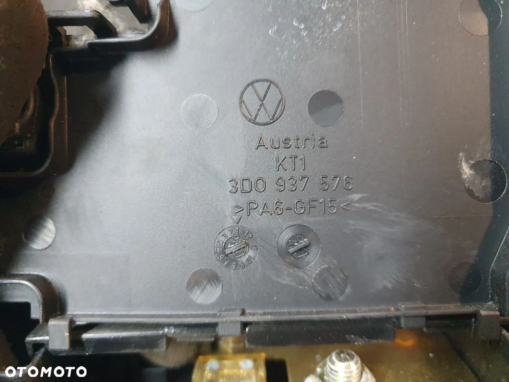 VW Volkswagen Phaeton 3D Główna Skrzynka Bezpieczników 3D0937576 - 5