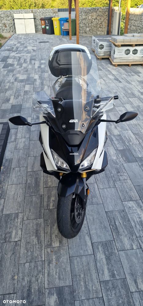Honda NSS - 2
