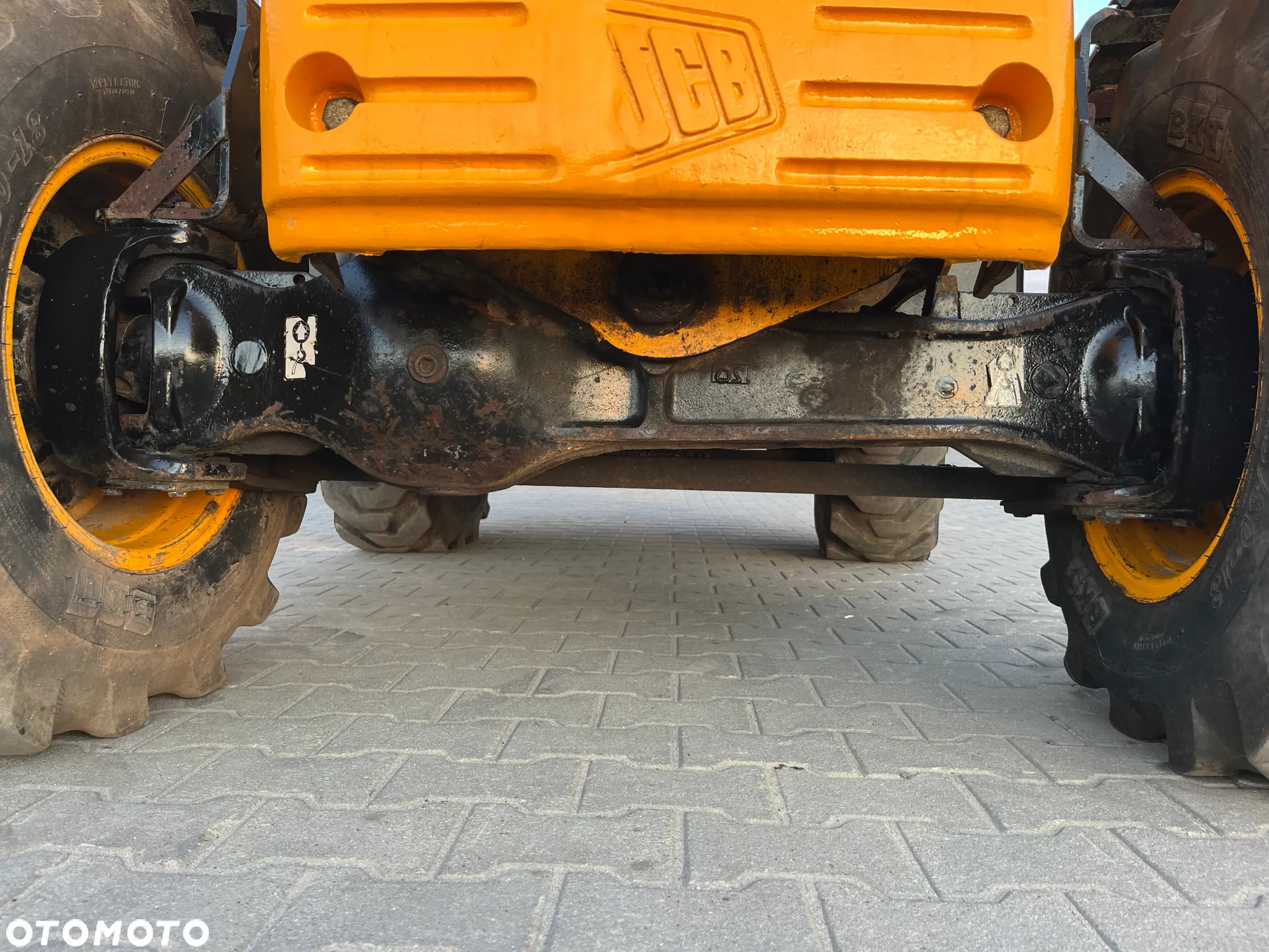 JCB 2CX - 19