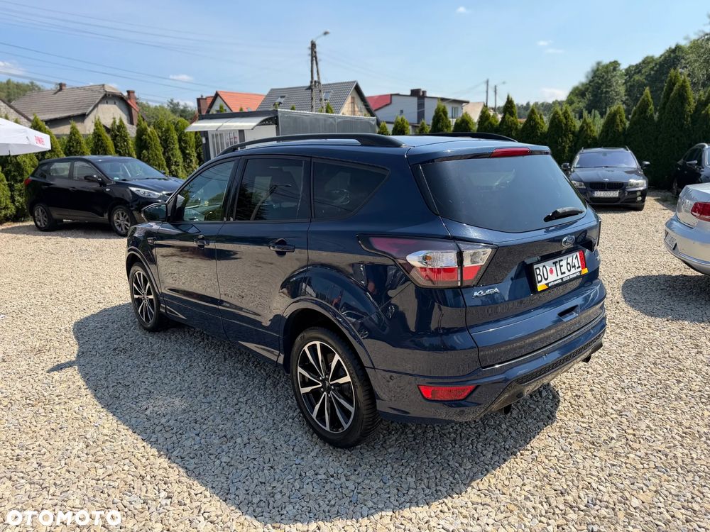Ford Kuga 1.5 EcoBoost 2x4 ST-Line - 6