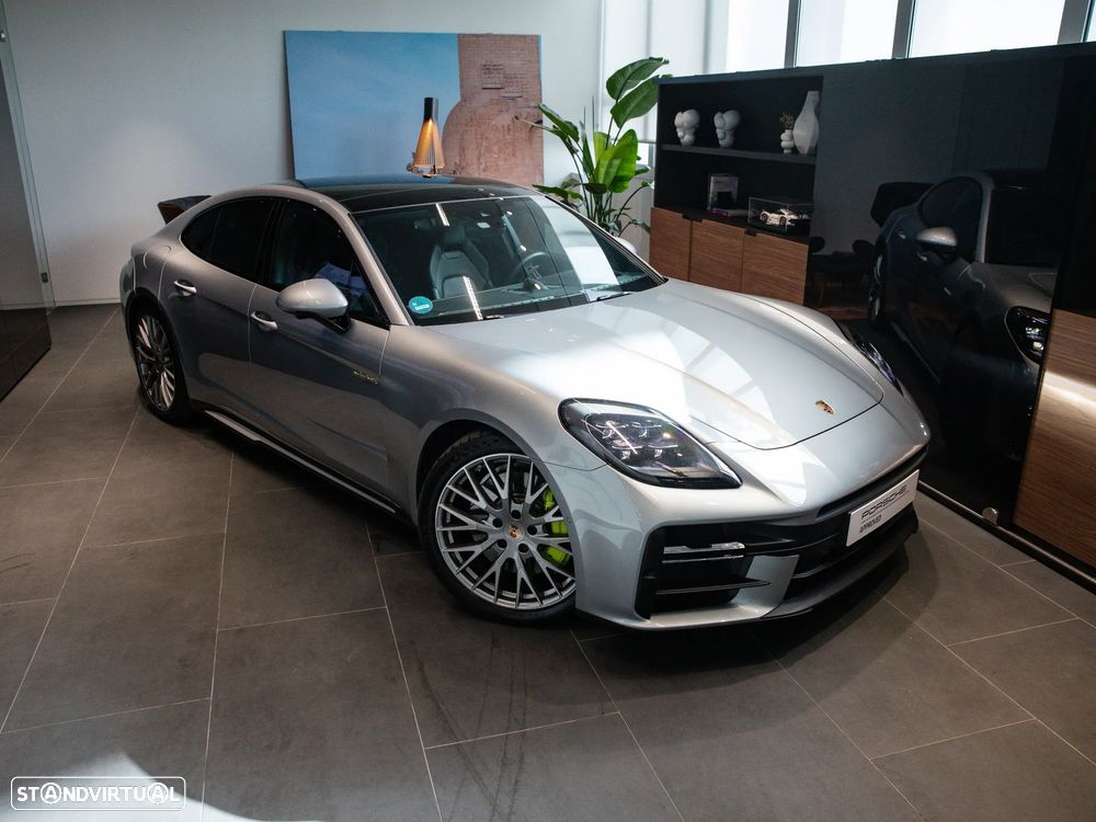 Porsche Panamera 4 E-Hybrid - 7