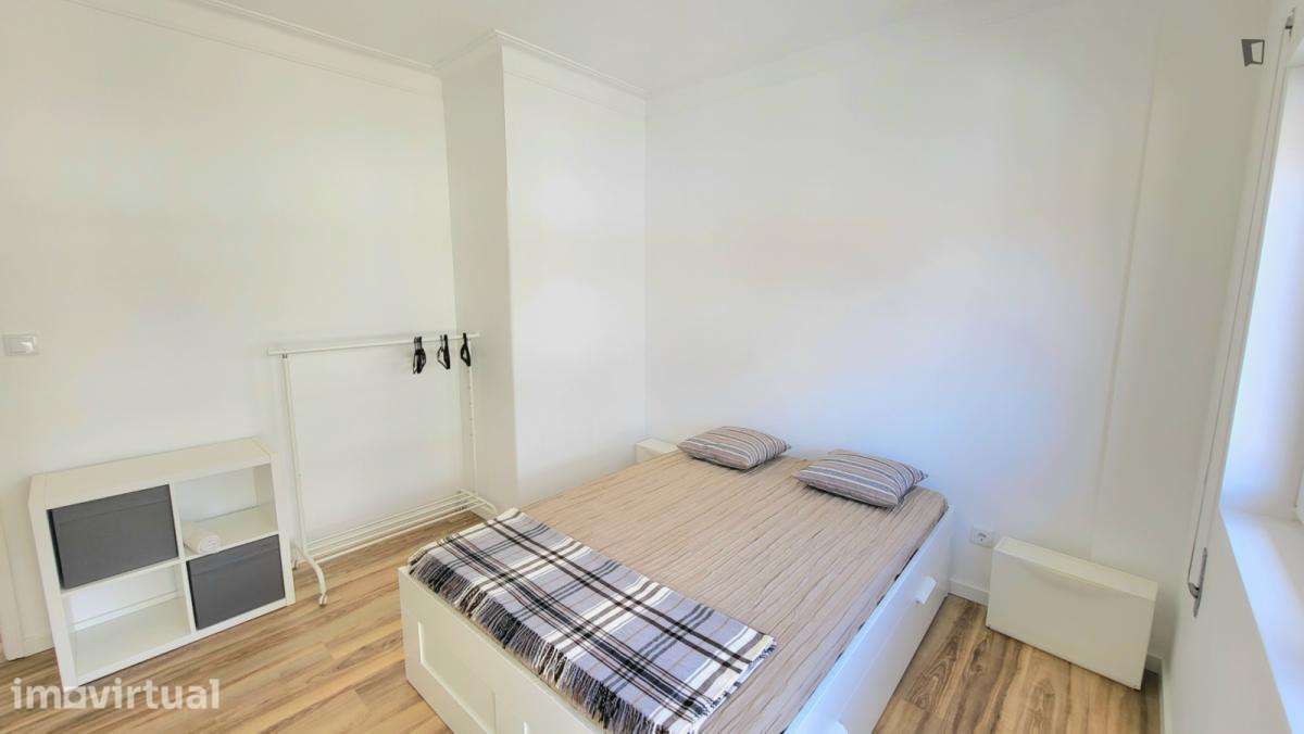 Quarto - localizado em Rio Tinto Porto - Grande imagem: 3/20