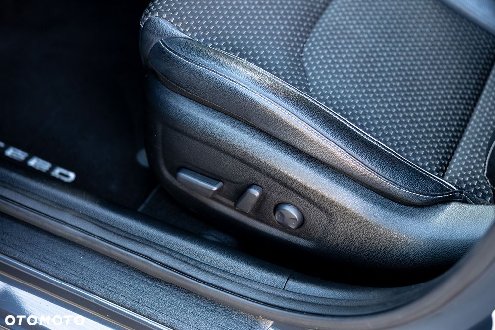 Kia Ceed 1.6 CRDi Platinum Edition - 23