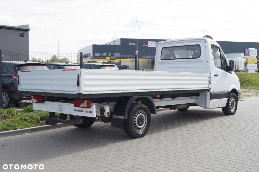 Mercedes-Benz Sprinter - 4