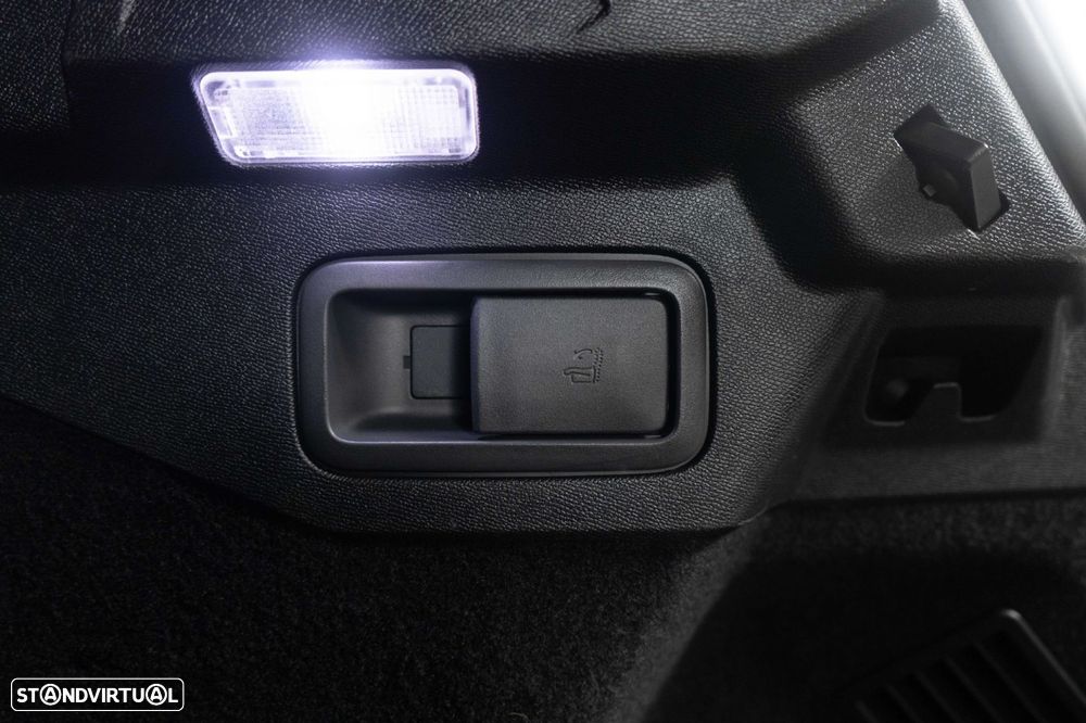 DS DS7 4x4 E-Tense Performance Line EAT8 - 29