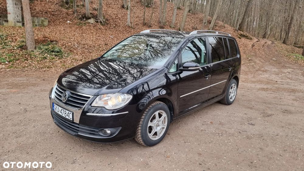 Volkswagen Touran 1.4 TSI Highline - 1