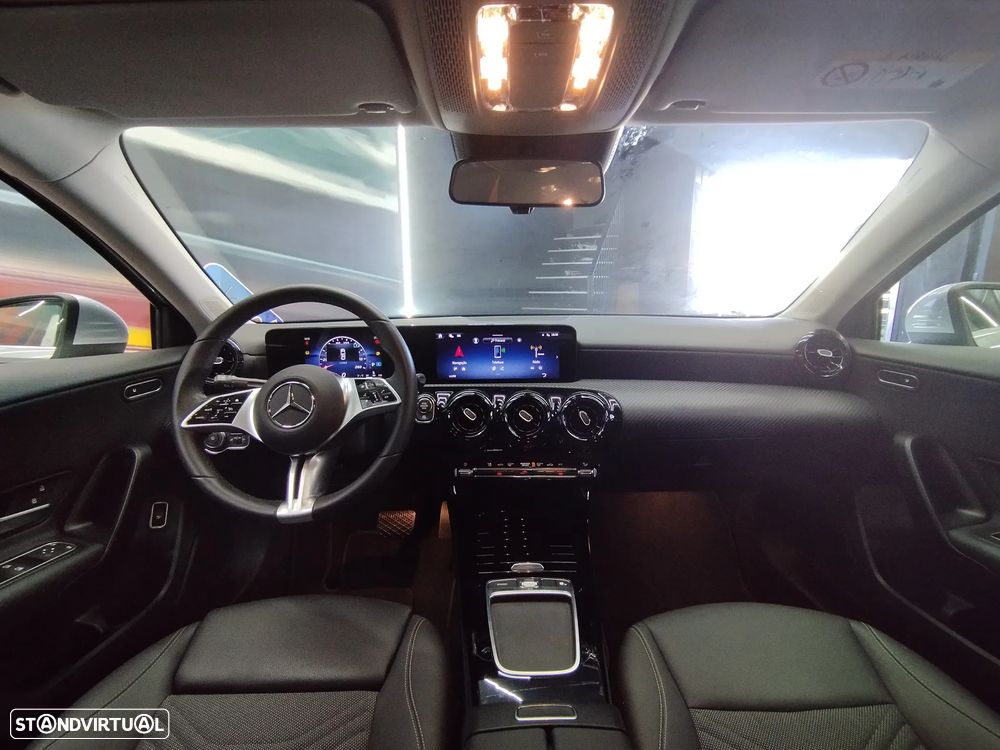 Mercedes-Benz A 200 Limousine d - 14