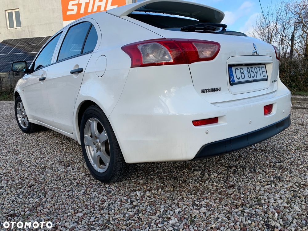 Mitsubishi Lancer 1.5 - 8