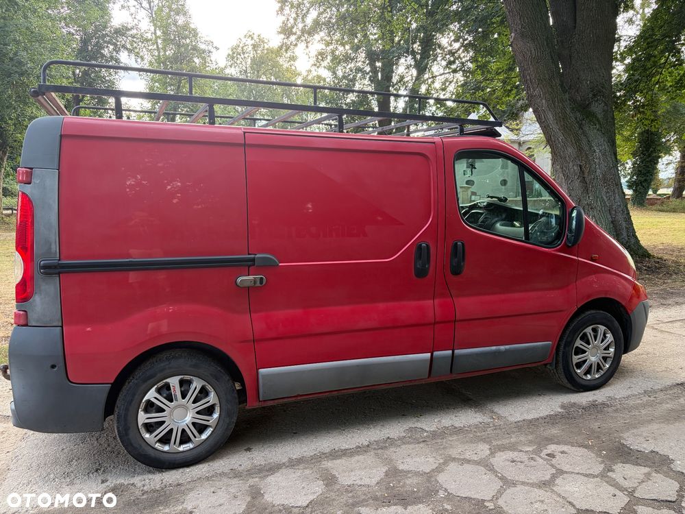 Opel Vivaro - 8
