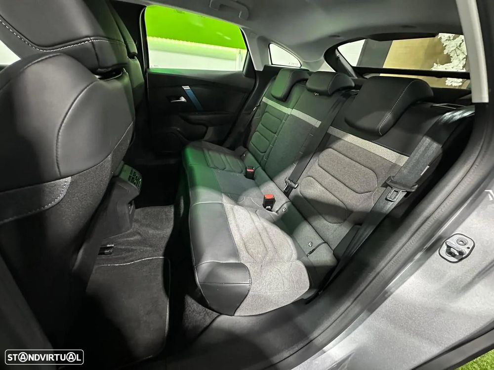 Citroën e-C4 50 kWh Feel - 8