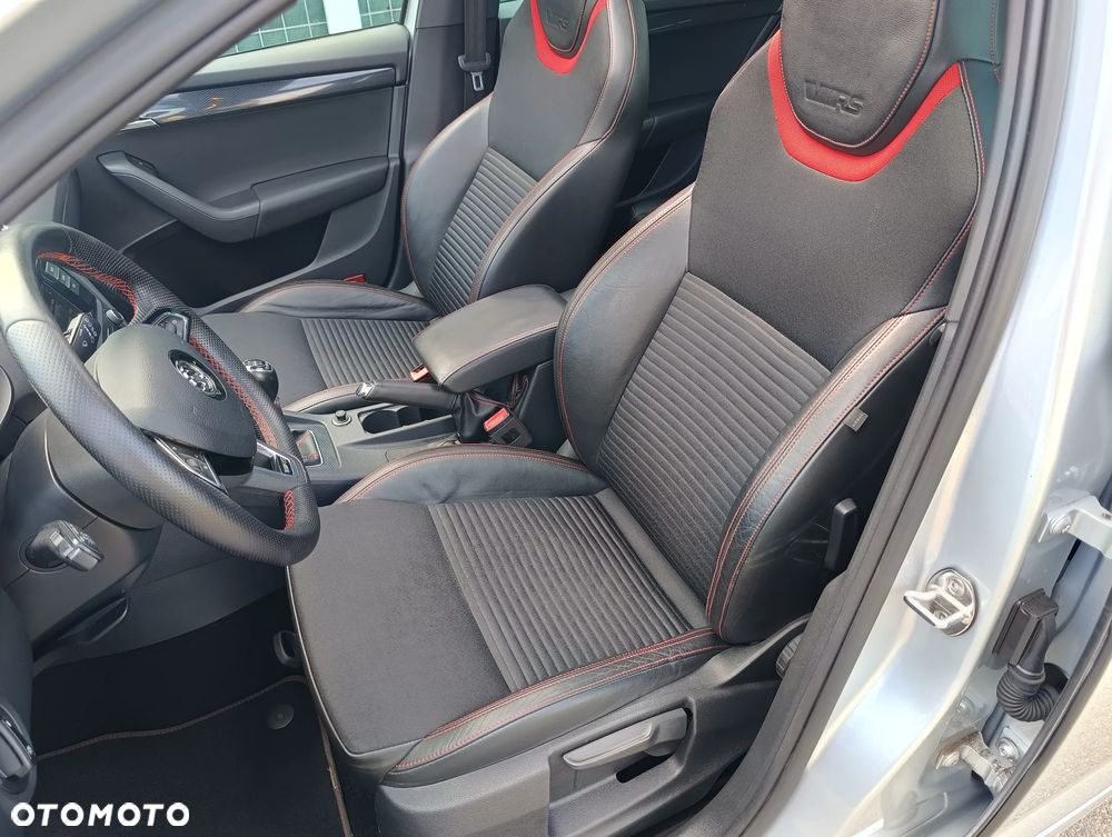Skoda Octavia 2.0 TDI RS - 28