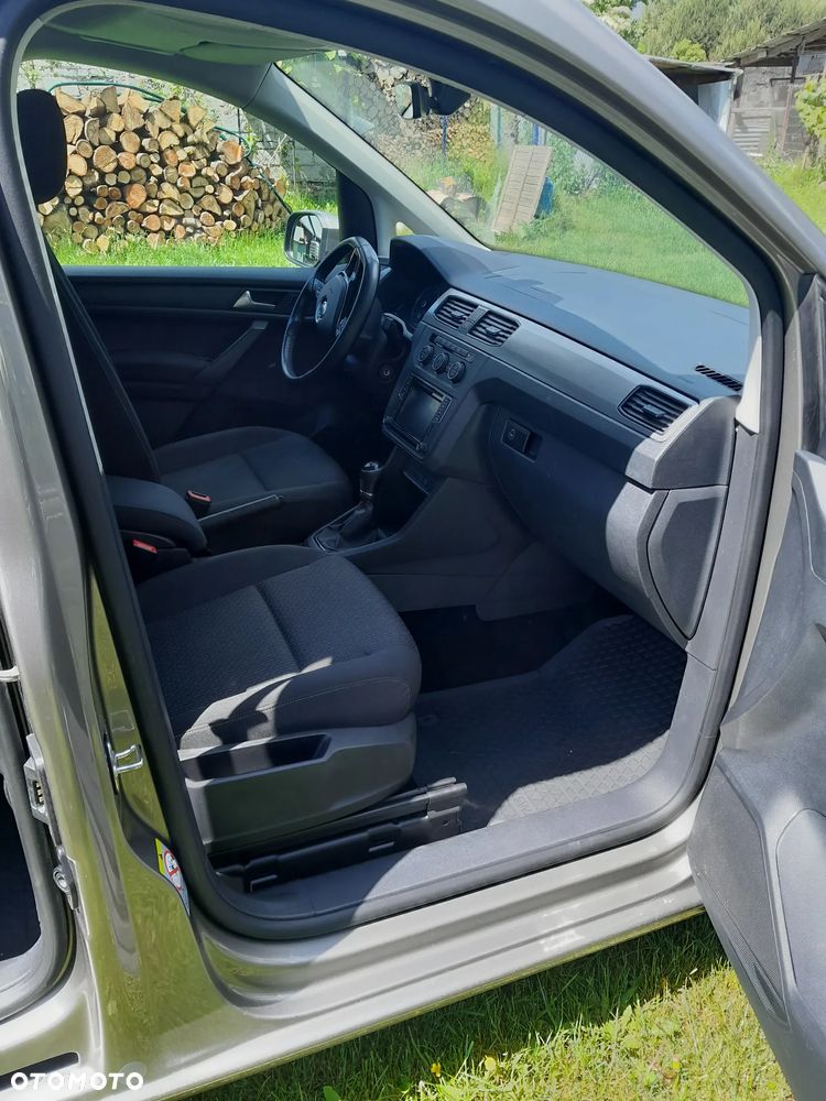 Volkswagen Caddy Maxi 2.0 TDI Trendline 4Motion - 6
