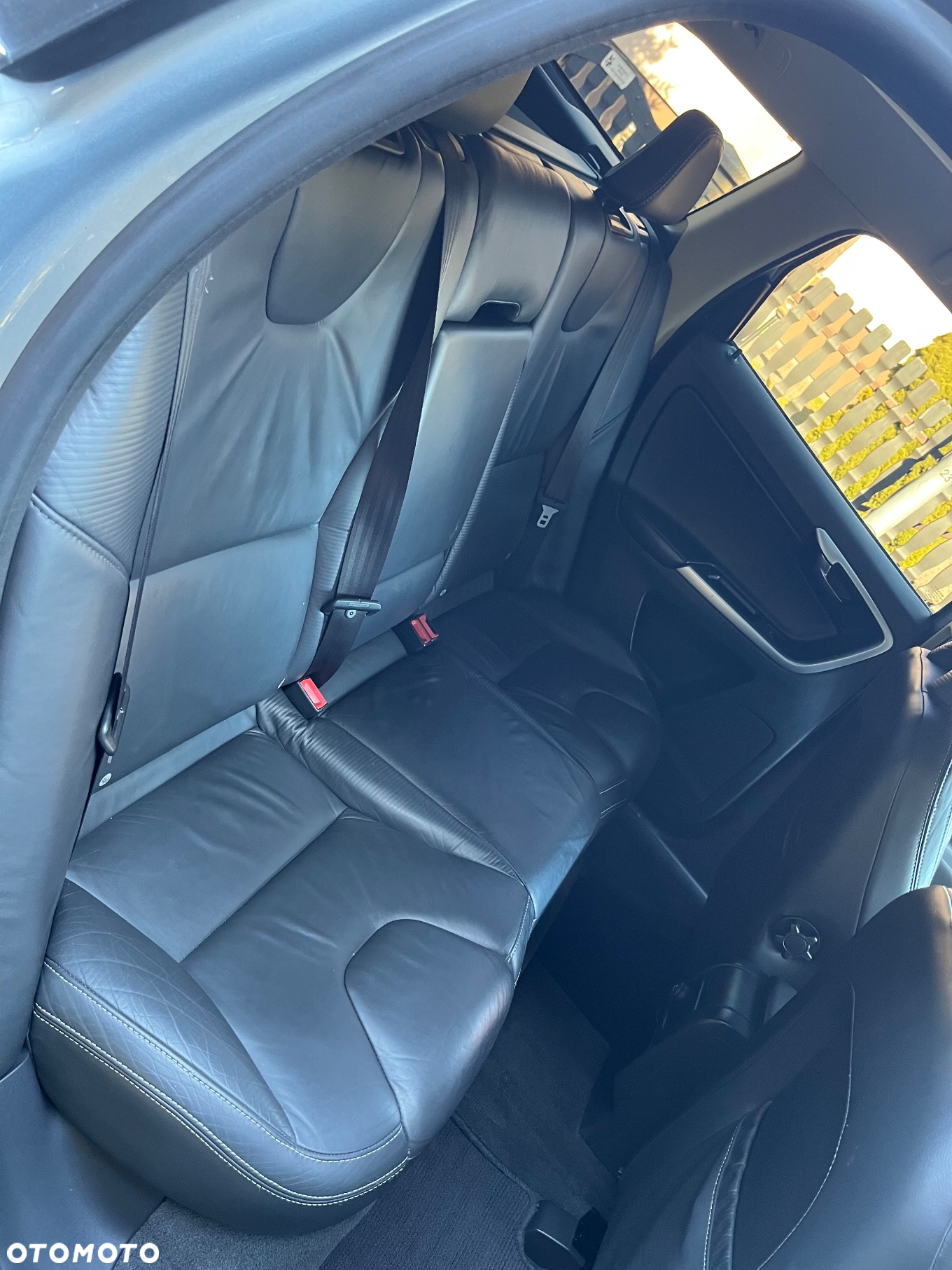 Volvo XC 60 2.4D AWD RDesign - 19