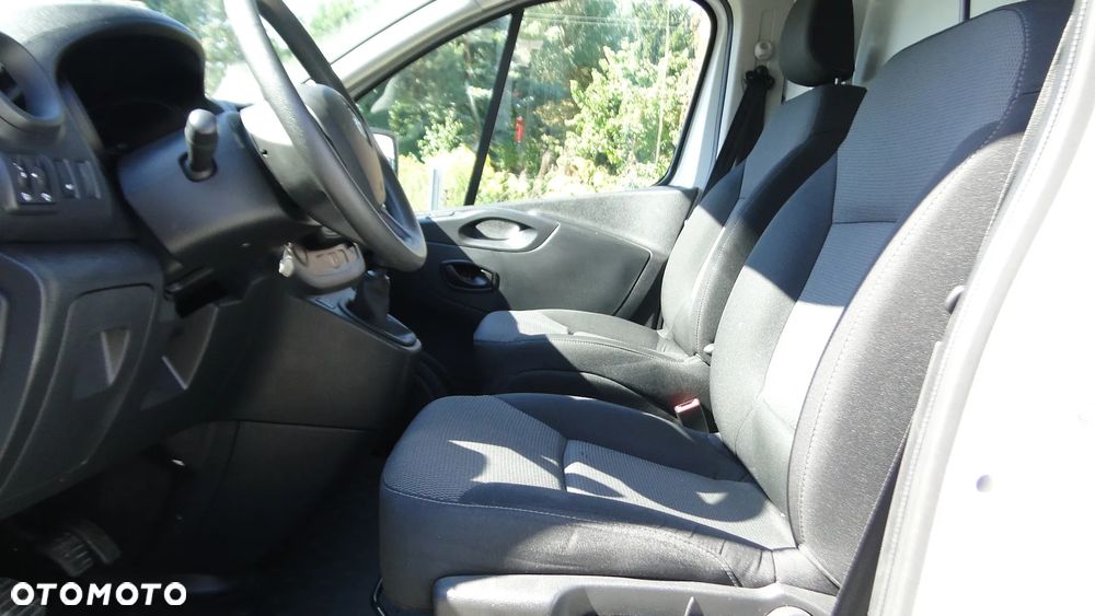 Renault Trafic - 10