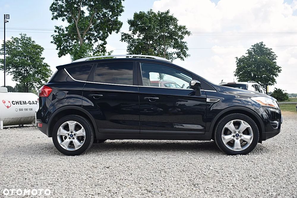 Ford Kuga 2.0 TDCi 2x4 Titanium - 9