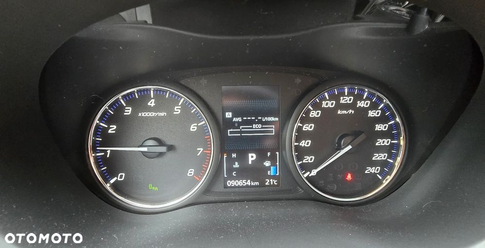 Mitsubishi Outlander - 7