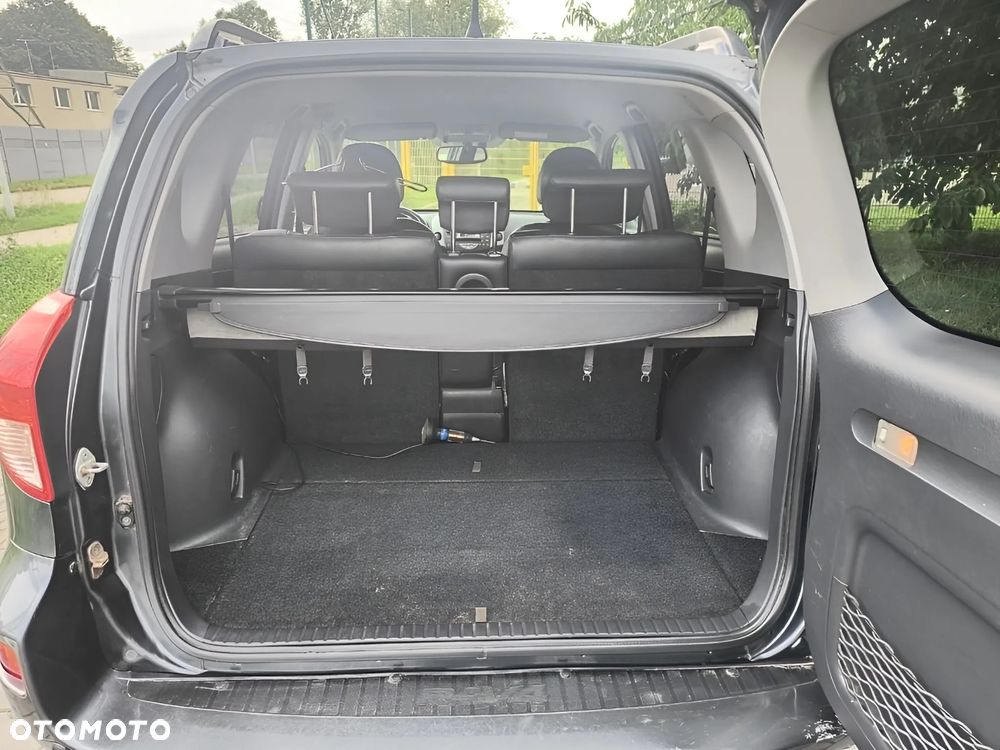 Toyota RAV4 - 14