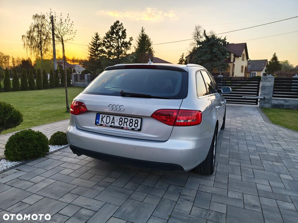 Audi A4 Avant - 4