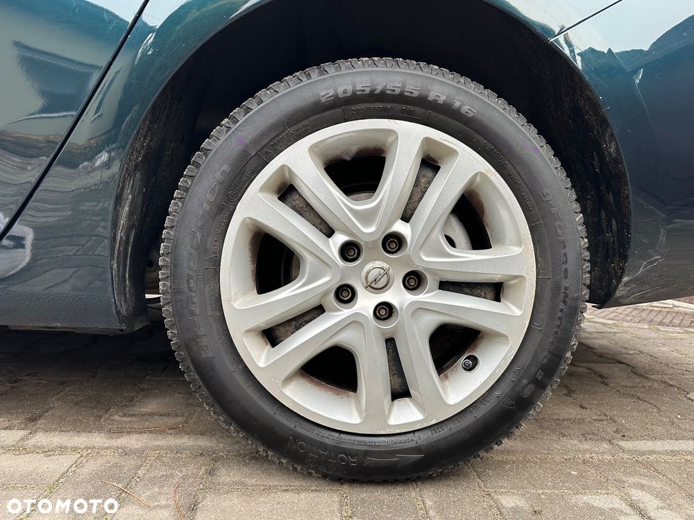 Opel Astra 1.4 T Enjoy - 21