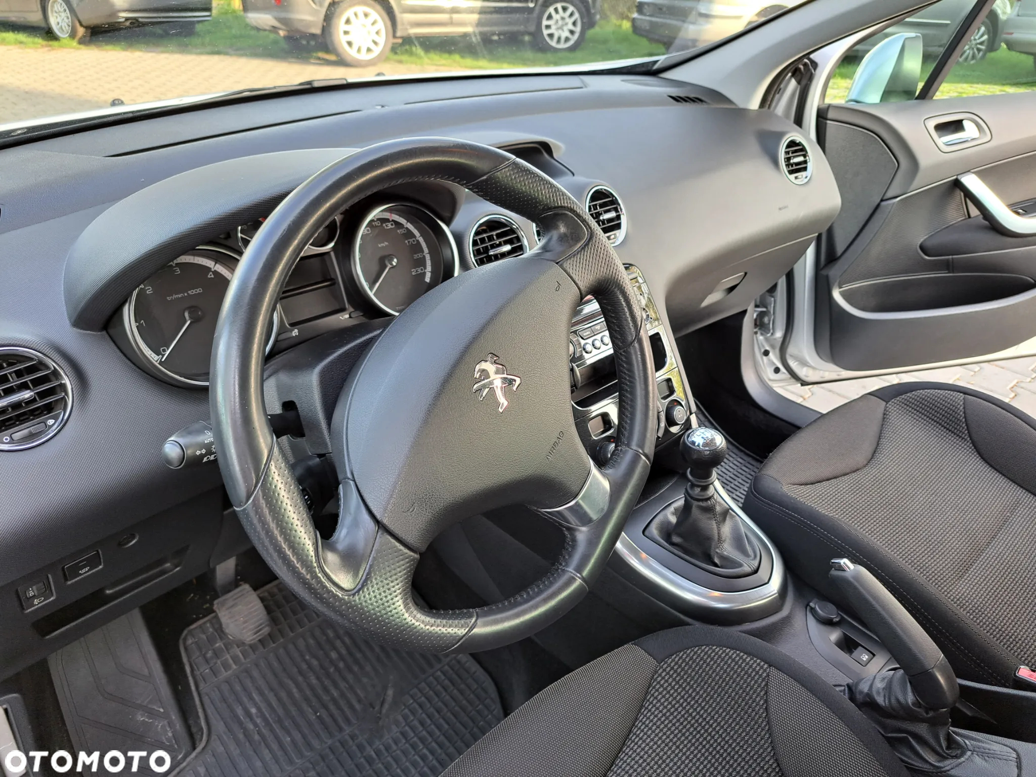 Peugeot 308 - 18