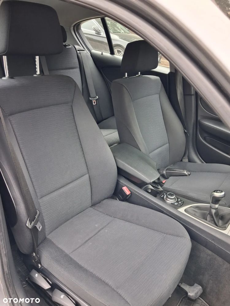 BMW Seria 1 118i - 12