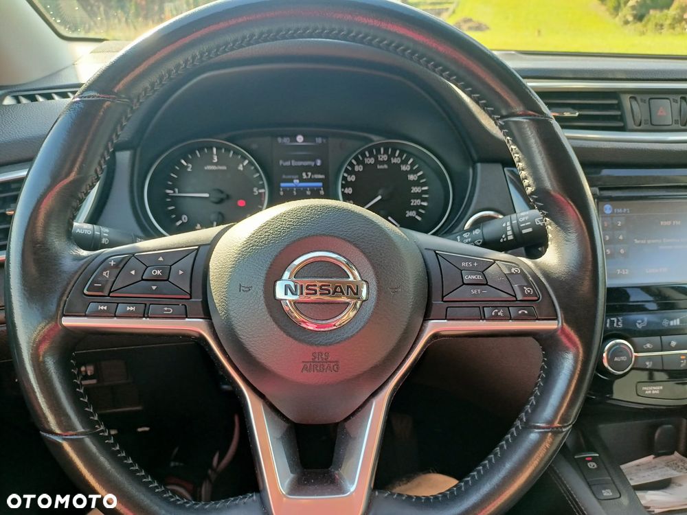 Nissan Qashqai 1.5 dCi N-Connecta - 18