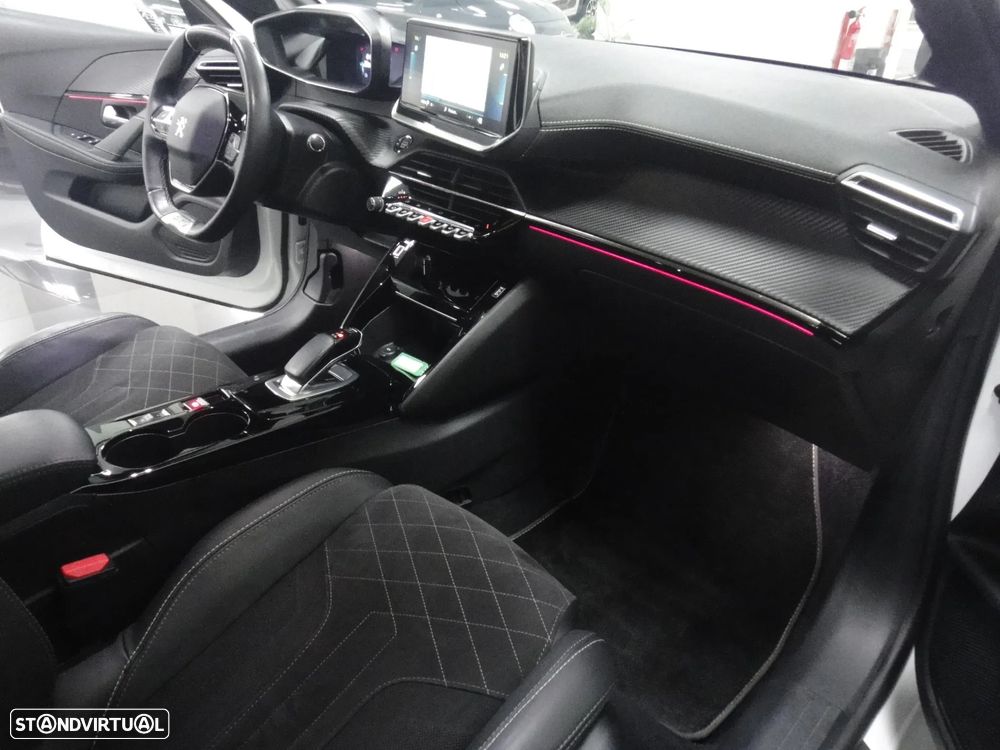 Peugeot e-208 50 kWh GT Pack - 21