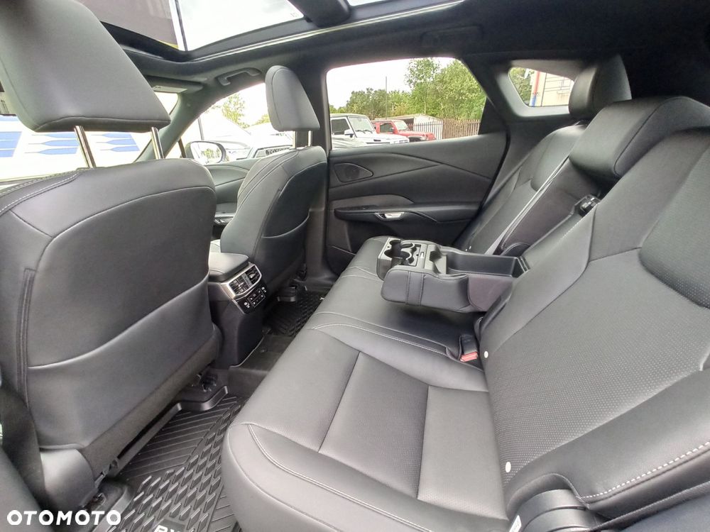 Lexus RX - 8