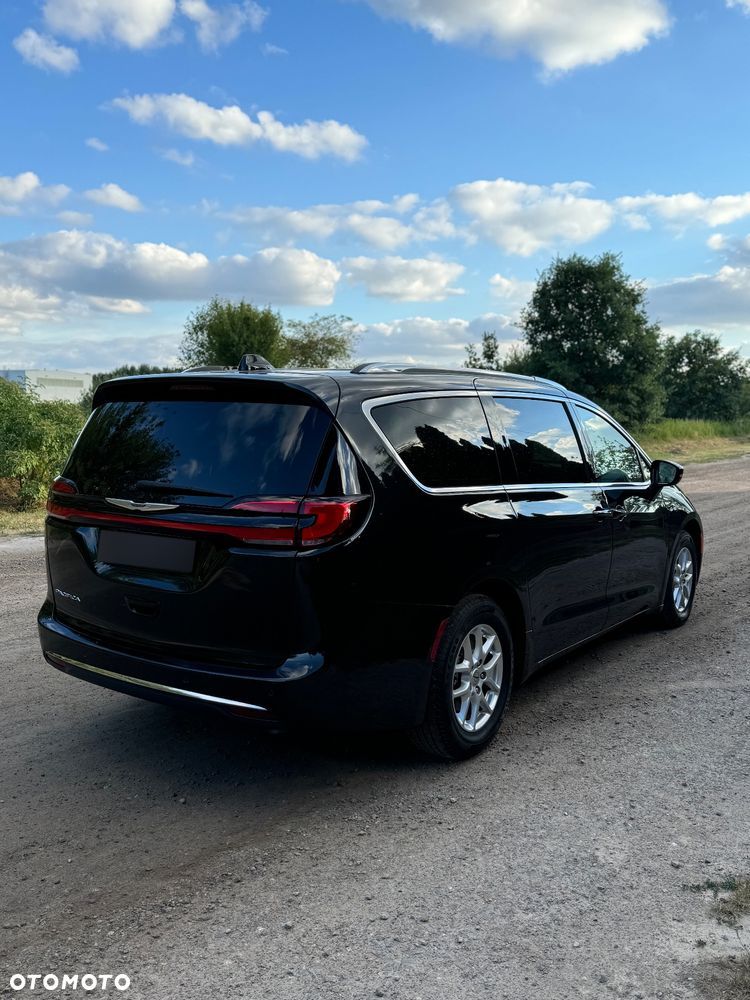 Chrysler Pacifica - 28