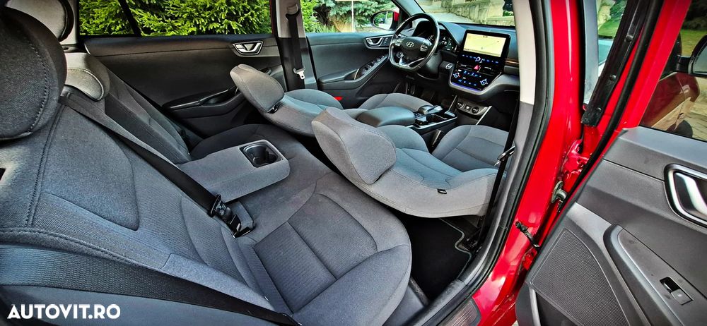 Hyundai IONIQ Business - 12