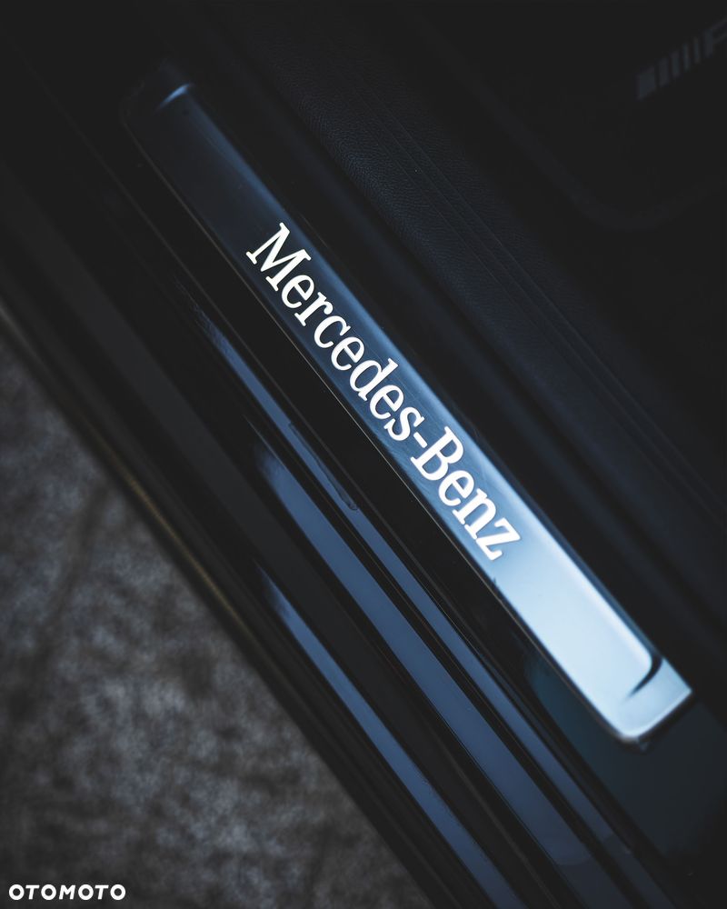 Mercedes-Benz Klasa E 220 d 4-Matic - 12