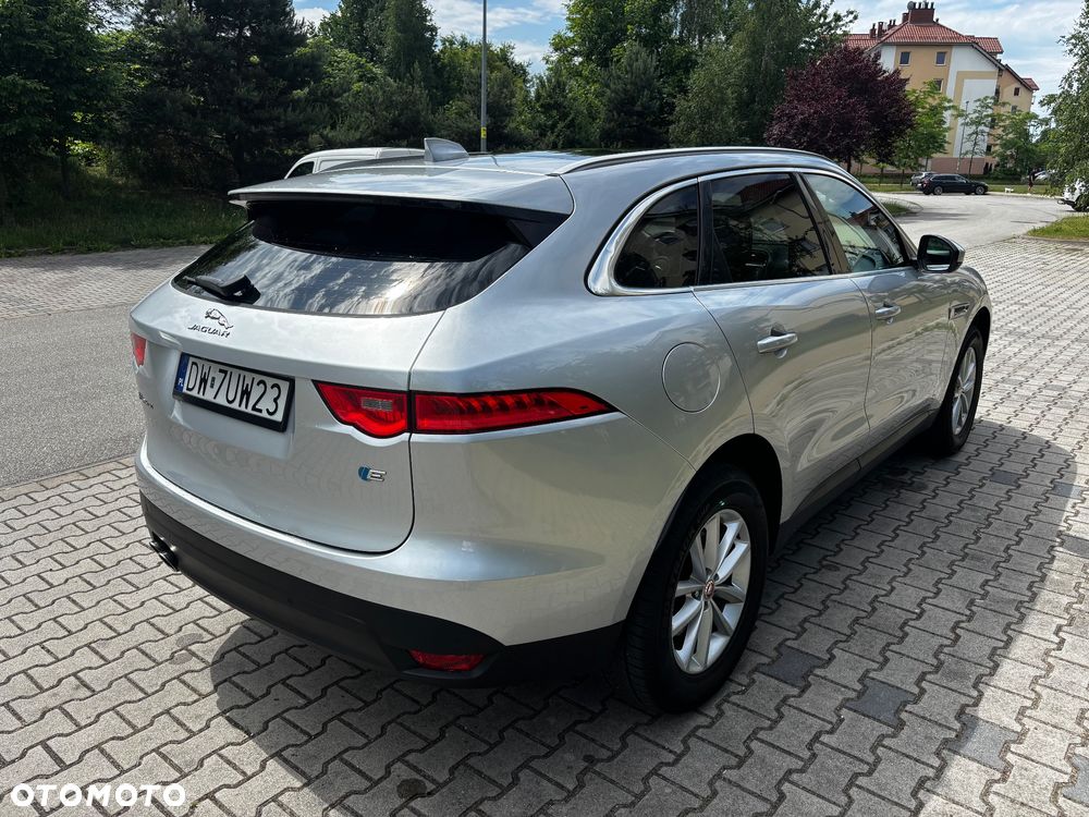 Jaguar F-Pace E-Performance Prestige - 4