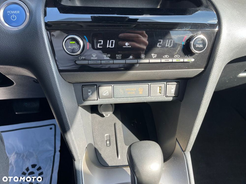 Toyota Yaris Cross - 16