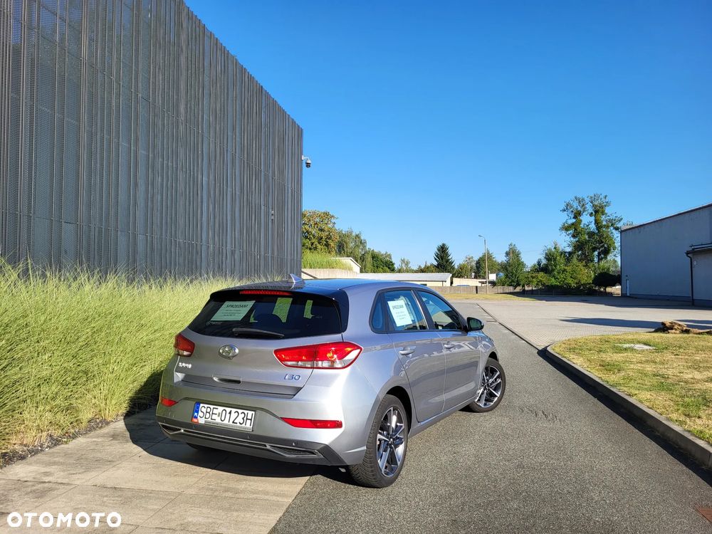 Hyundai i30 1.0 T-GDI 48V-Hybrid Trend - 28