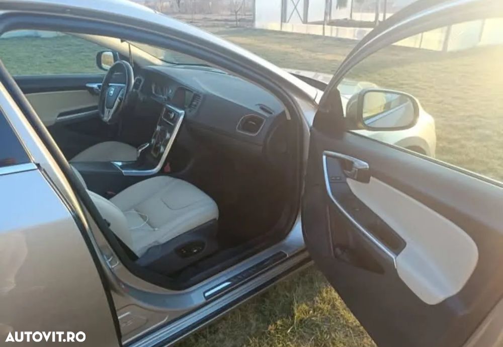 Volvo V60 D4 VEA Start-Stop Summum - 8