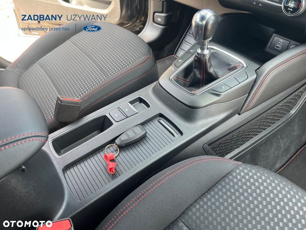 Ford Kuga 1.5 EcoBoost ST-LINE - 23