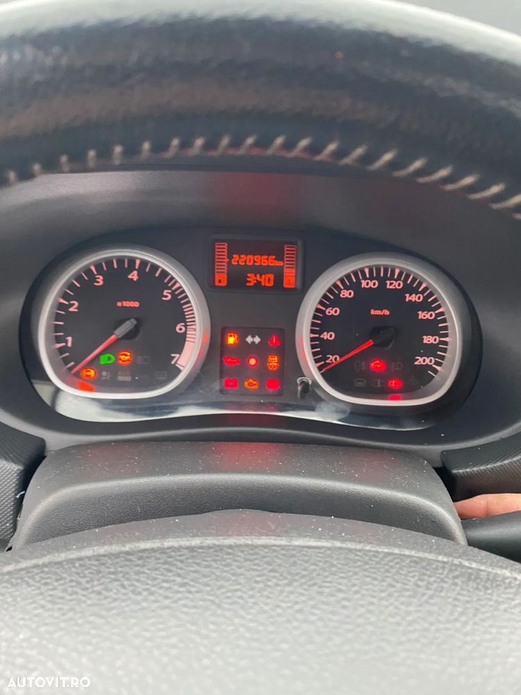Dacia Duster 1.5 dCi 4x2 Ambiance - 9