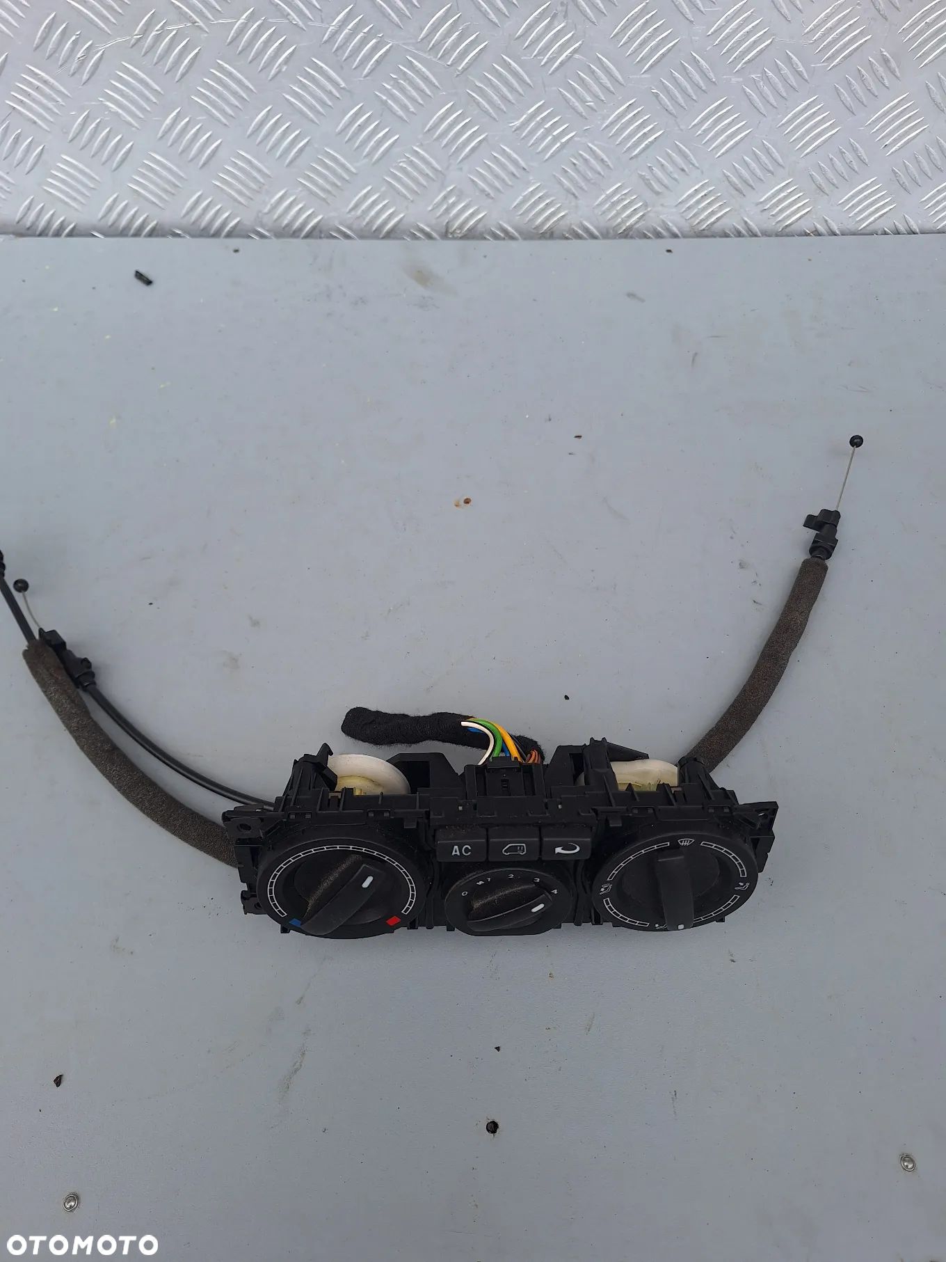 PANEL NAWIEWU KLIMATYZACJI VW TRANSPORTER T5 CARAVELLE 07R 7H0820045AB - 1