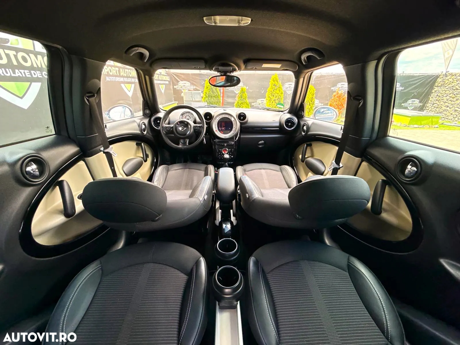 Mini Countryman Cooper D - 25