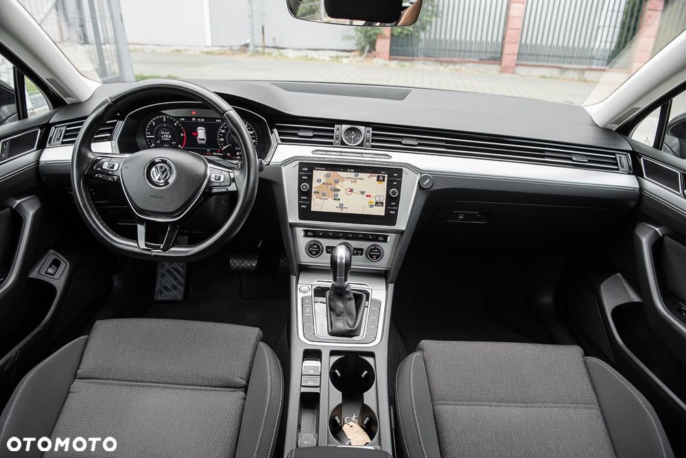 Volkswagen Passat 2.0 TDI SCR 4Mot DSG Highline - 25