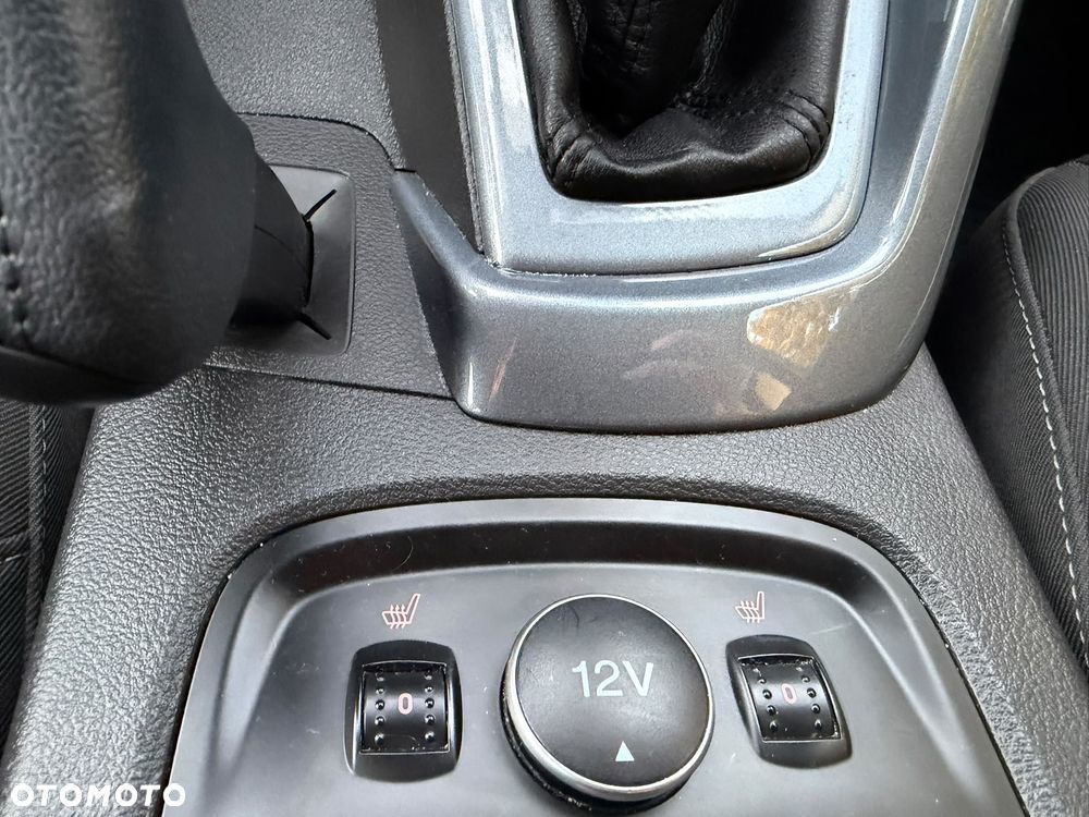 Ford Focus 1.6 EcoBoost Titanium - 13