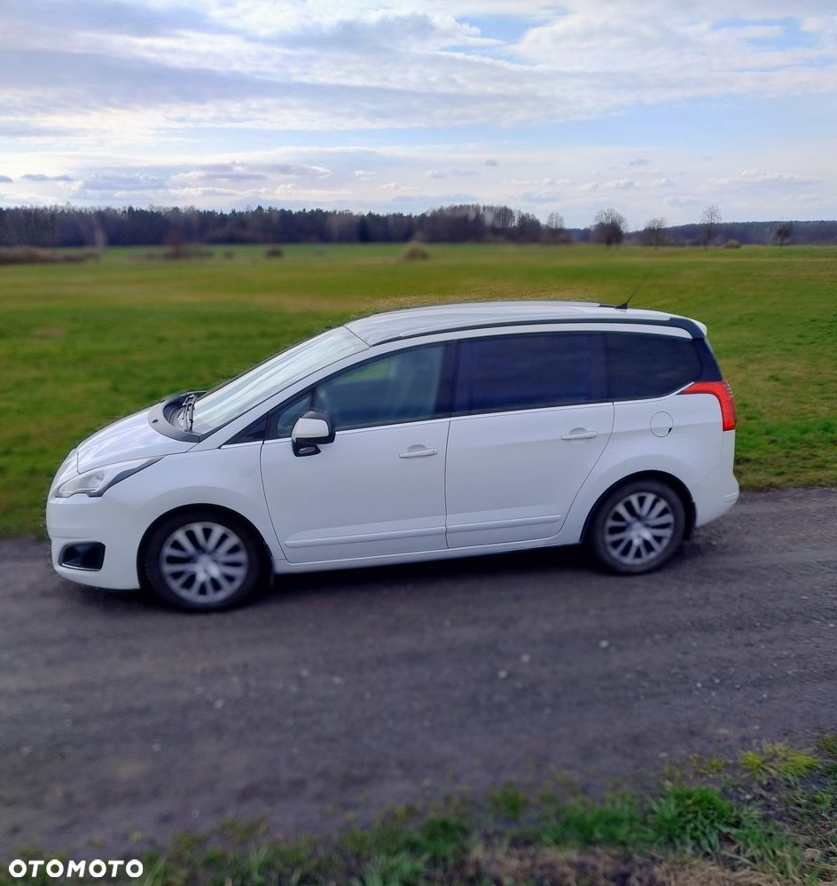 Peugeot 5008 - 3