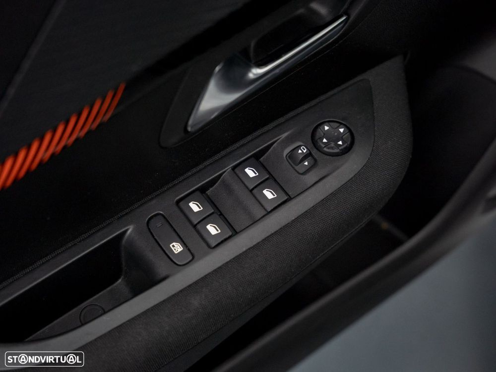 Peugeot 208 1.2 PureTech Active - 15