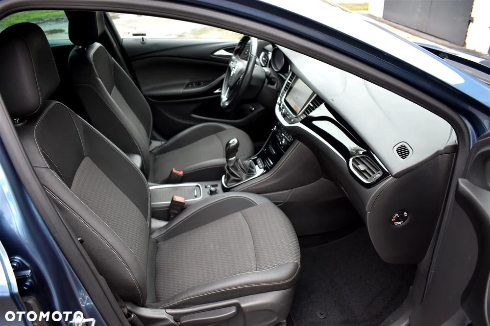 Opel Astra 1.4 Turbo Start/Stop Innovation - 26